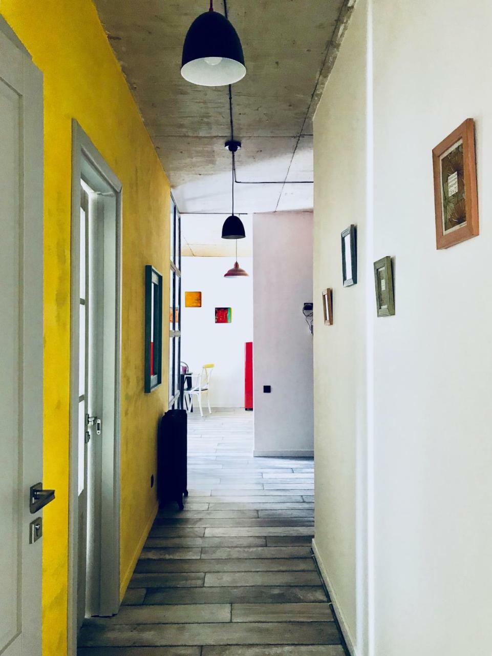 Style Apartments By Happy Place Tbilisi Luaran gambar